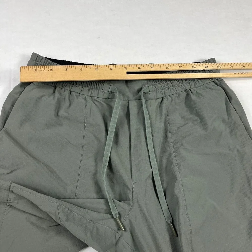 Lululemon Mens Bowline 8” Performance Shorts Green Utility Casual Lightweight M